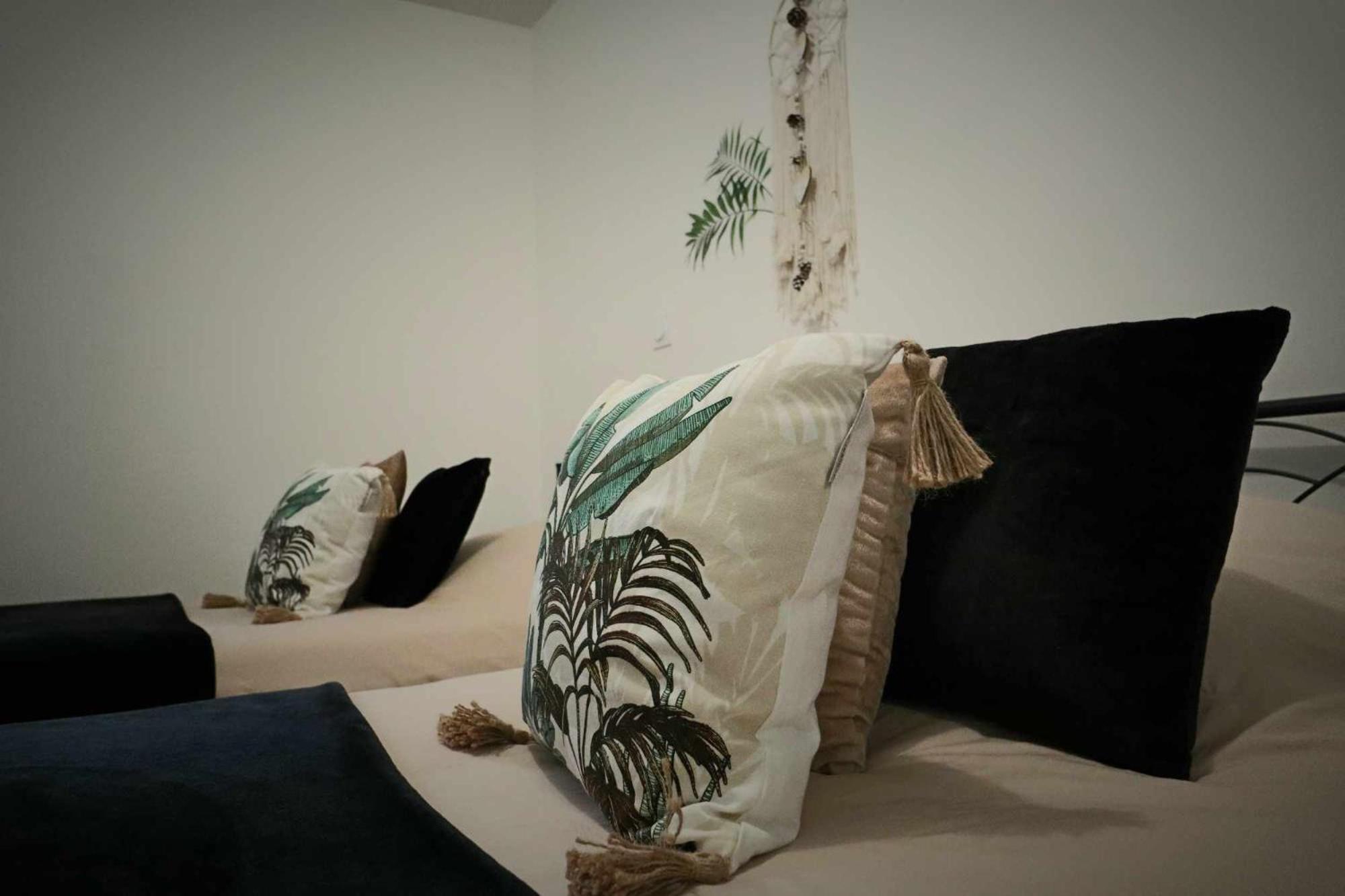 Appartement Le Moderne Ideal Pour Couples Et Professionnels Ornans Esterno foto