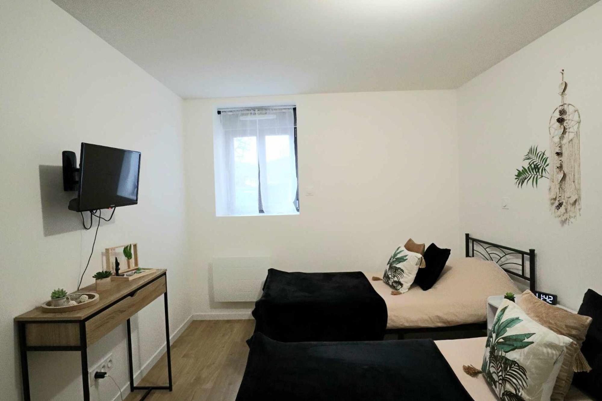 Appartement Le Moderne Ideal Pour Couples Et Professionnels Ornans Esterno foto